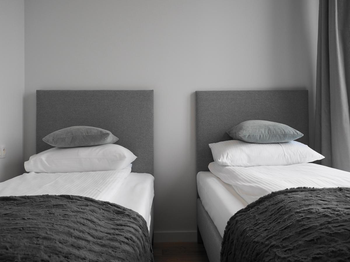 Magazynowa Airport Apartments Варшава Экстерьер фото