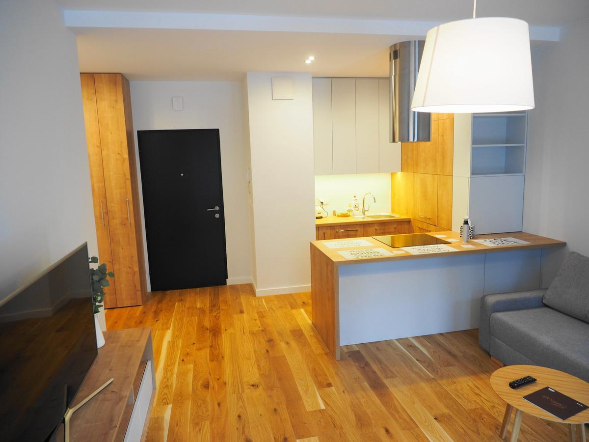 Magazynowa Airport Apartments Варшава Экстерьер фото