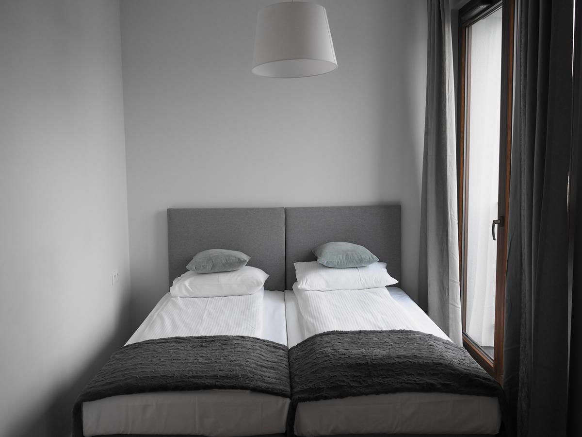 Magazynowa Airport Apartments Варшава Экстерьер фото