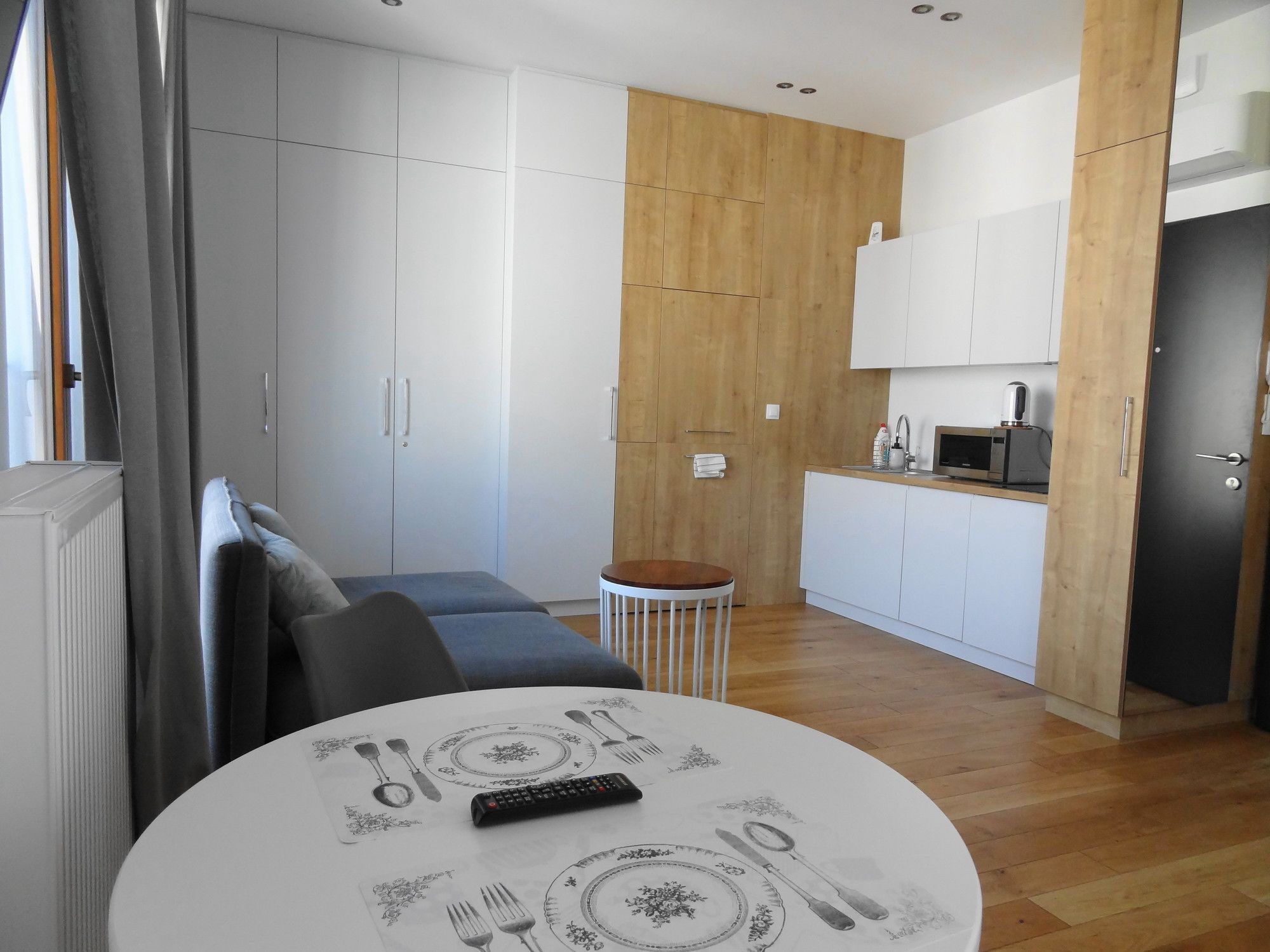 Magazynowa Airport Apartments Варшава Экстерьер фото